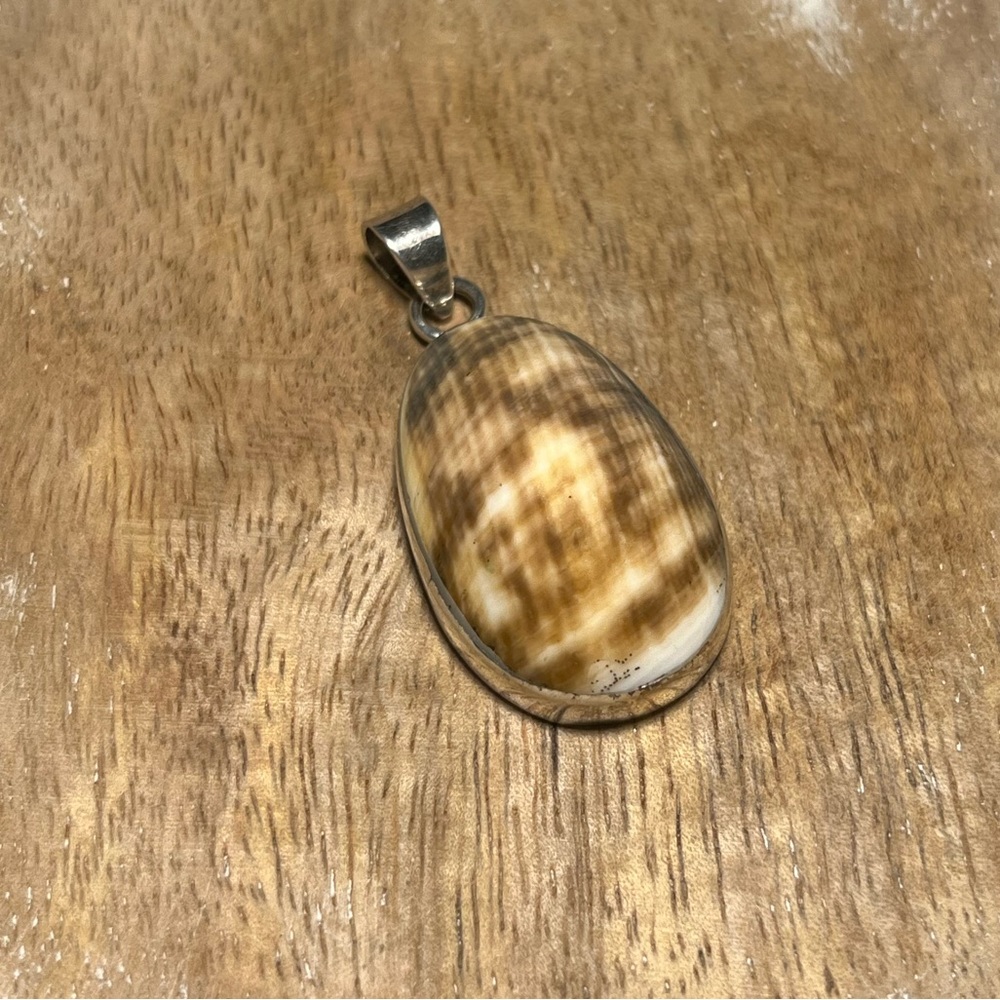Seashell 925 Sterling Silver Pendant - Picture 3 of 13